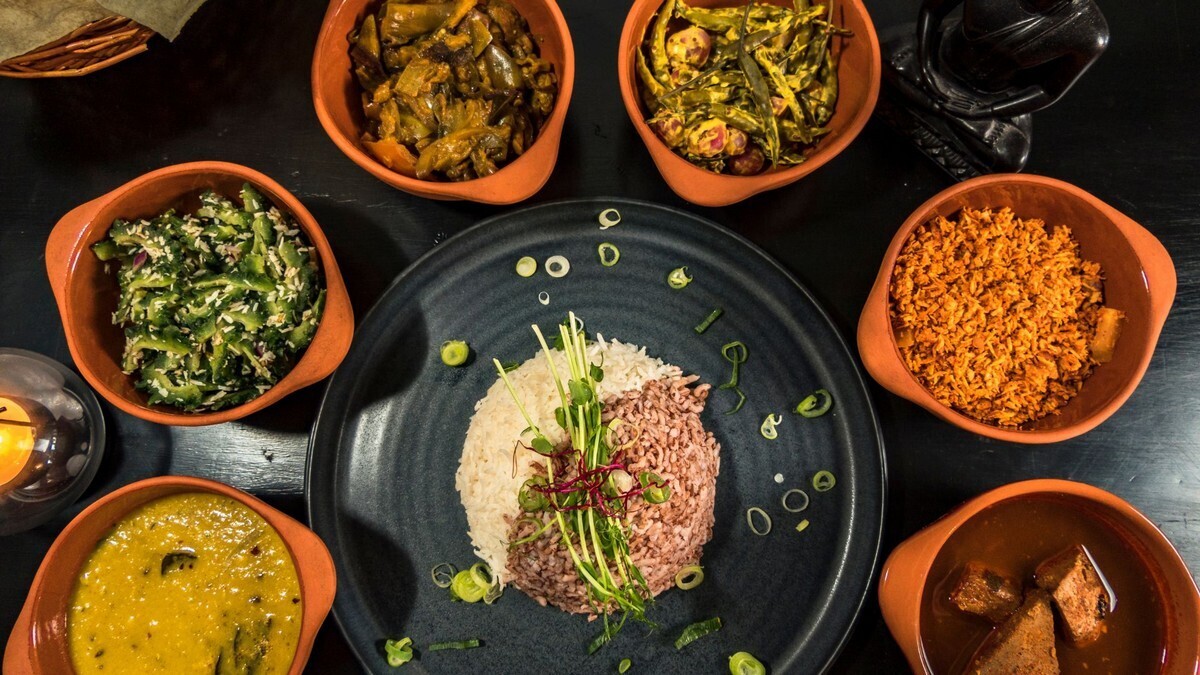 Manger du Rice and Curry au Sri Lanka